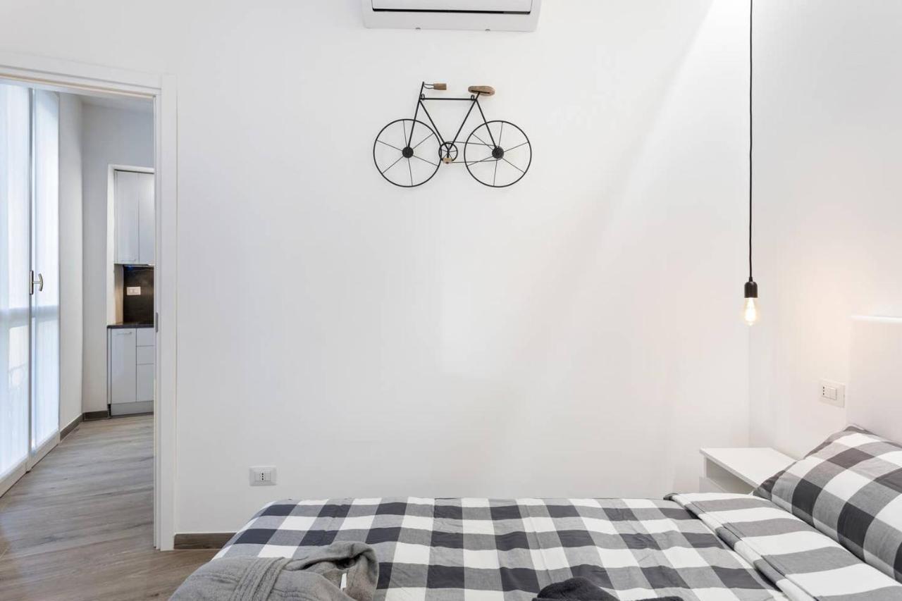 Modern And New Flat In Duomo Area Milán