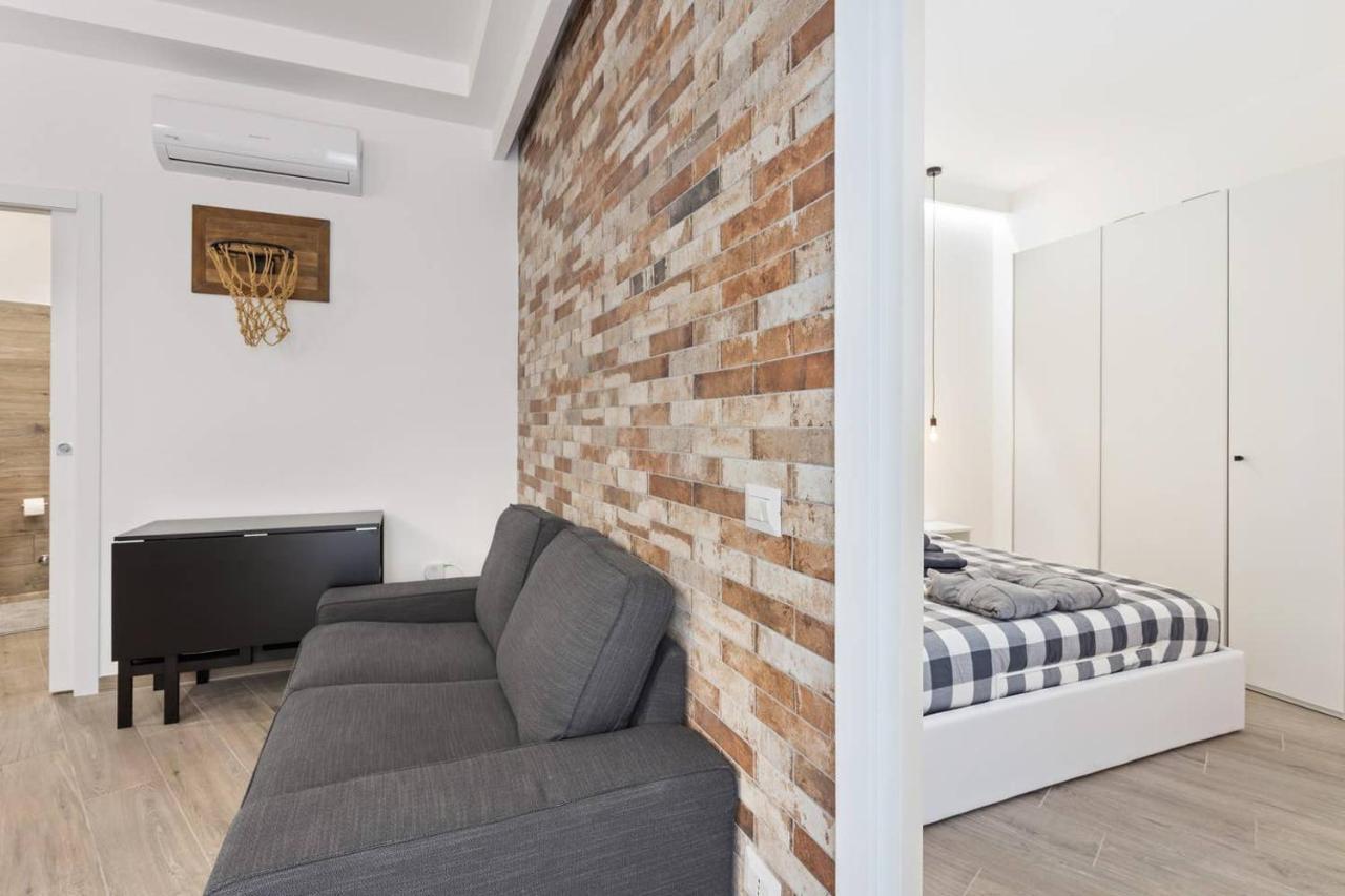 Modern And New Flat In Duomo Area * Milán